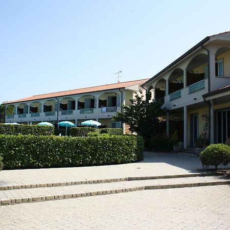 Hotel Residence La Ventola Vada Exterior photo